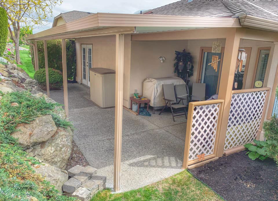 patio cover with matching paint colour to house